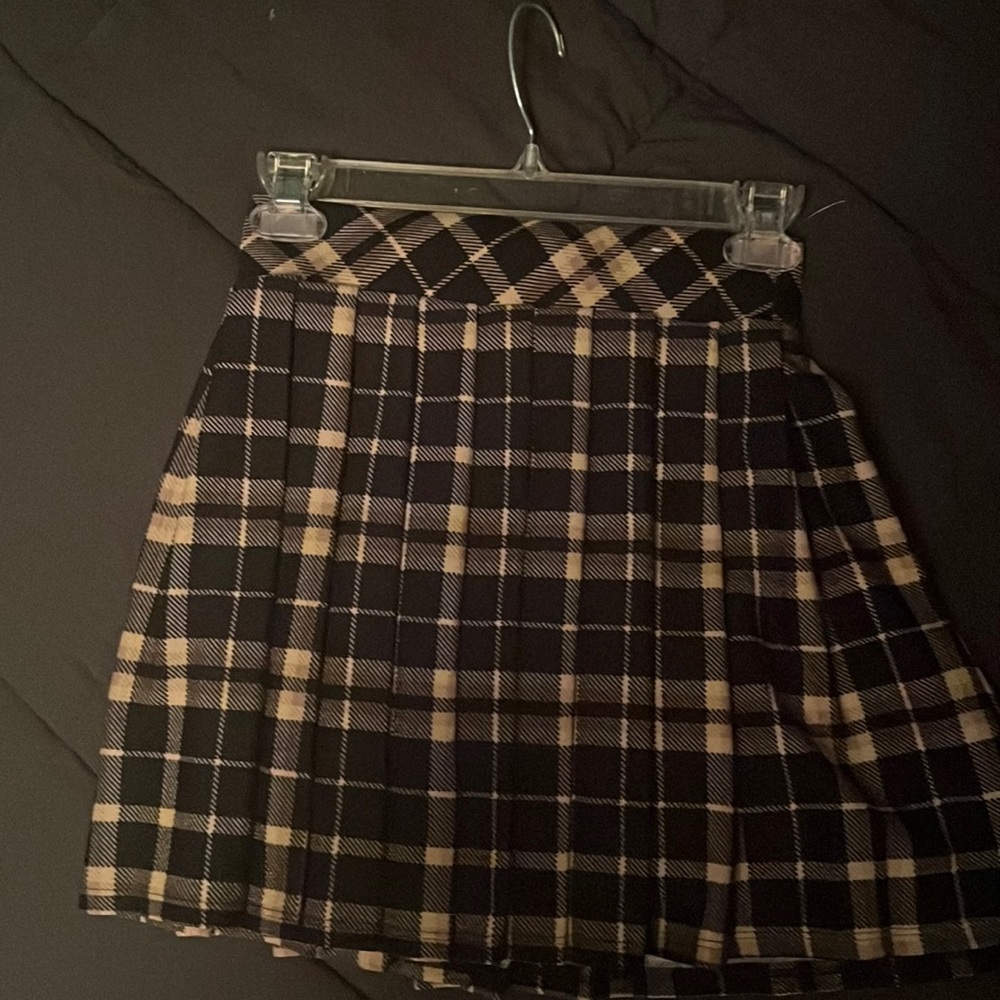 plaid skirt